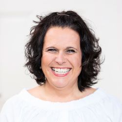 Katja Oostra Das Foto zeigt Mitarbeiterin Katja Oostra